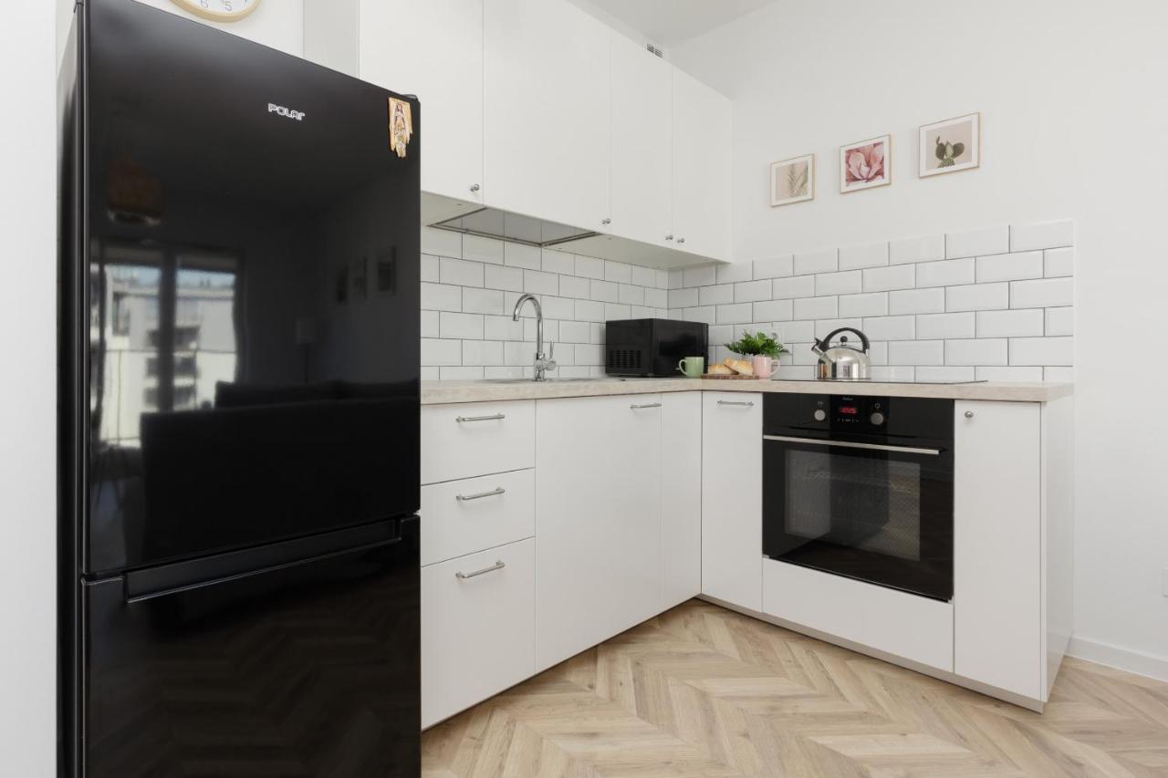 Ursus Sunny Studio For 4 Guests With Parking & Balcony By Noclegi Renters Varsavia Esterno foto