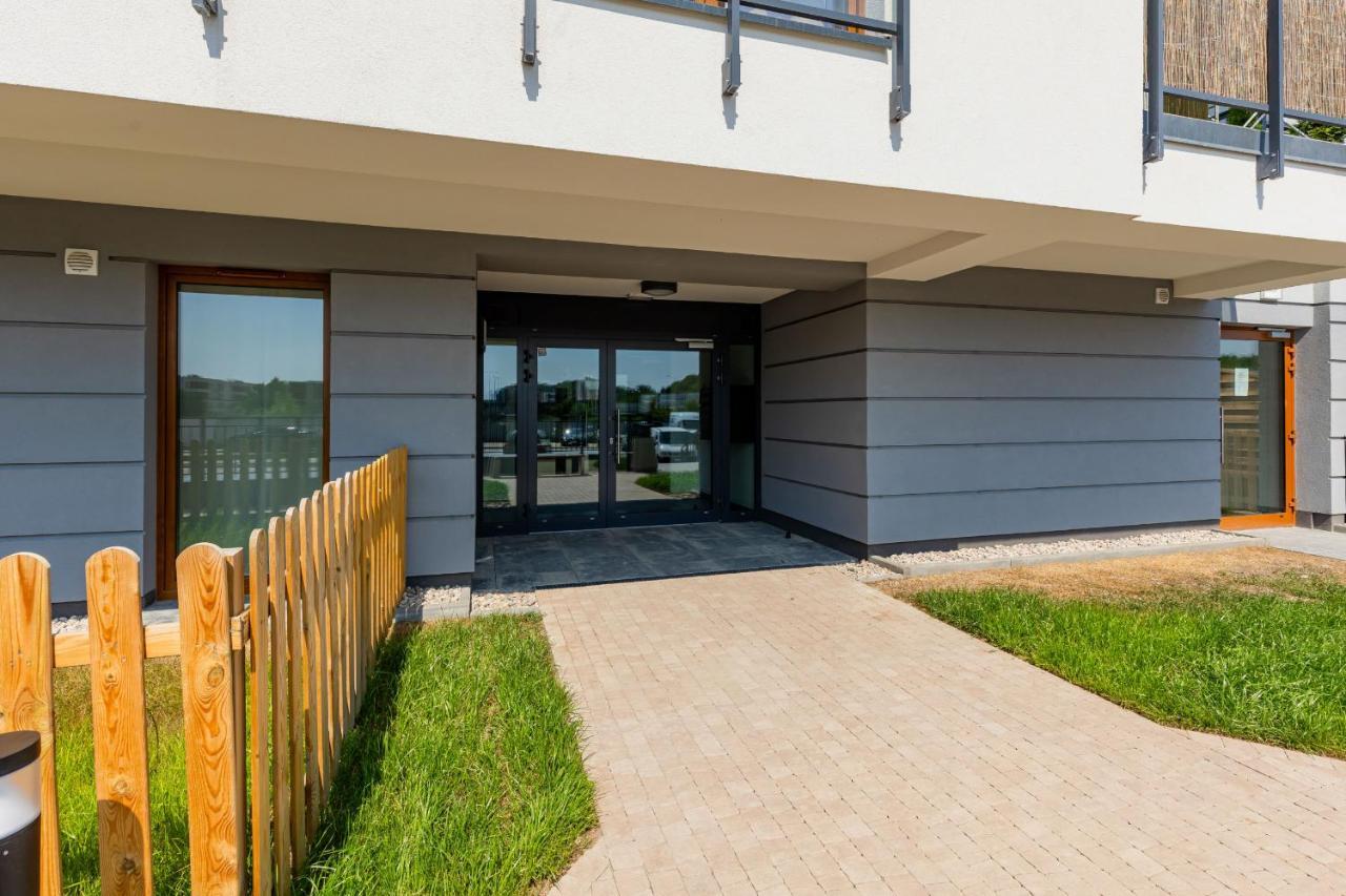 Ursus Sunny Studio For 4 Guests With Parking & Balcony By Noclegi Renters Varsavia Esterno foto